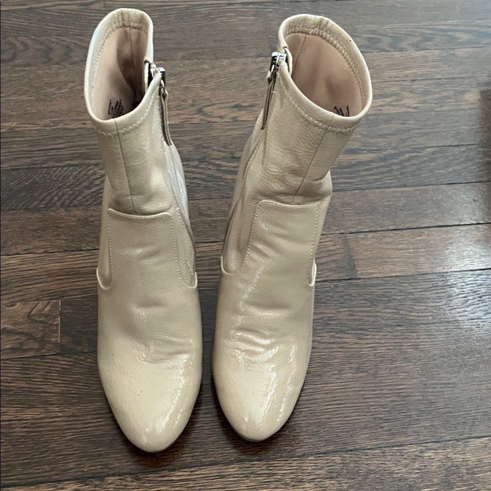 Steve Madden Eminent Boots. Size 7.5